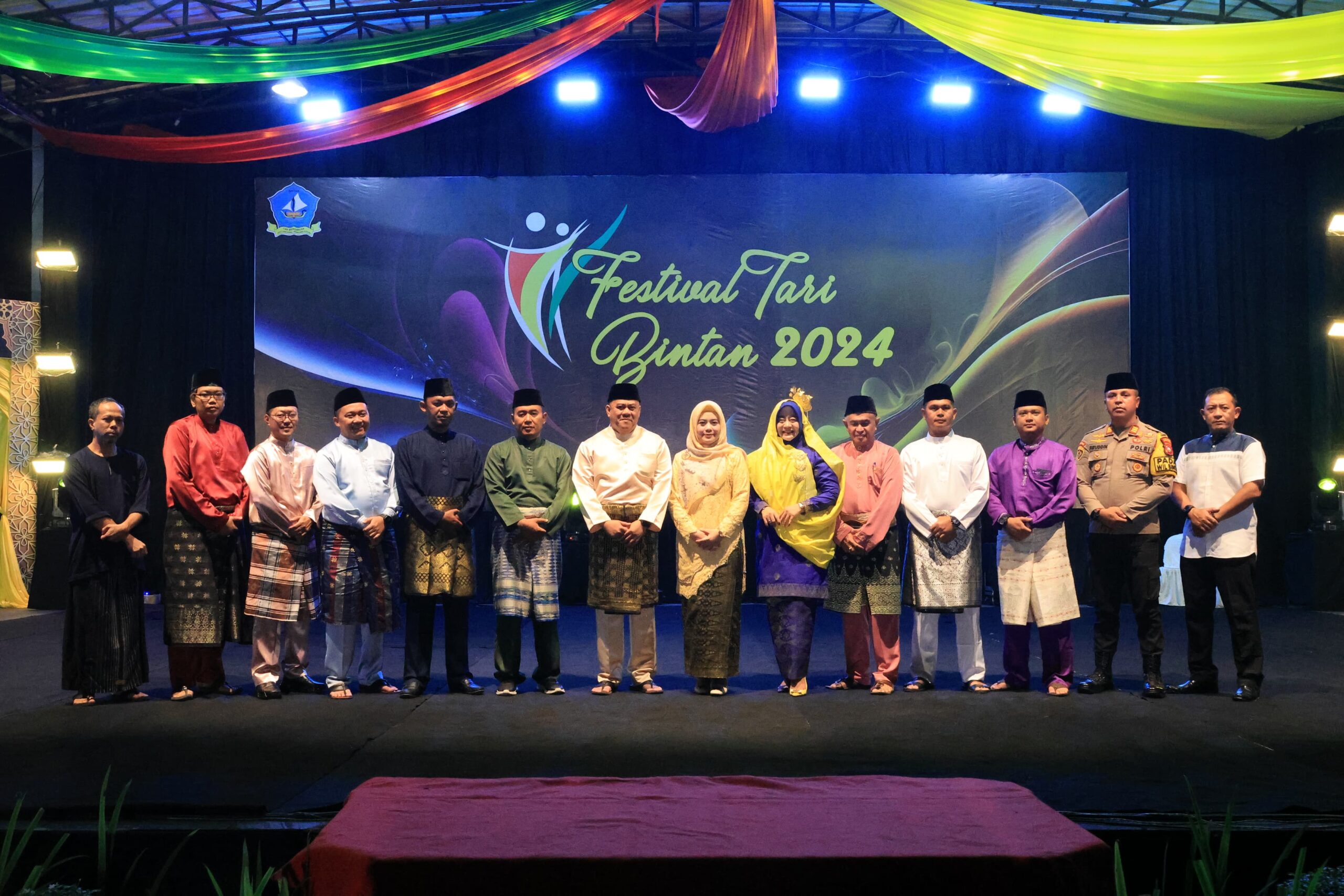 Sanggar Sirih Junjung Toapaya Juara I Festival Tari Tingkat Kabupaten Bintan 2024